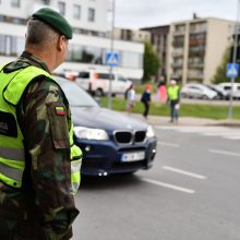 Policijos pareigūnams padeda ir šauliai: teko spręsti neįprastą situaciją