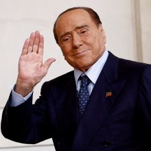Mirė Italijos ekspremjeras S. Berlusconi