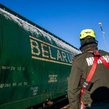 „Lietuvos geležinkeliai“: galimybė nutraukti sutartį su „Belaruskalij“ išlaikyta
