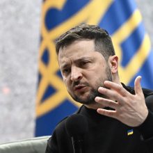 V. Zelenskis atidarė forumą, skirtą ginklų gamintojams pritraukti