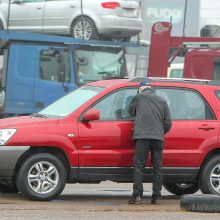 Automobilių turgaus mados: užsieniečių pirkiniai skiriasi kaip diena ir naktis