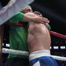Olimpietis E. Petrauskas profesionalų ringe debiutavo pergale 