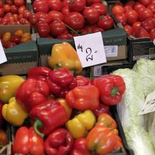 Žaliakalnio turgaus prekeivė: net ir prieš šventes niekas neperka žąsų ir ančių