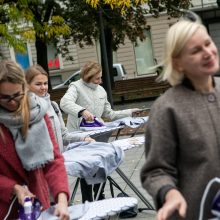 Ragina lyginti marškinius, o ne žmones: kelio į darbo rinką negali užkirsti praeitis