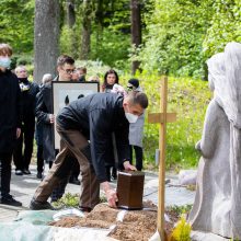 Į amžinojo poilsio vietą išlydėta dailininkė R. Kmieliauskaitė