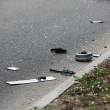 Kelyje Molėtai–Vilnius – masinė avarija: į priešpriešinę eismo juostą išvažiavo „Audi“ vairuotoja