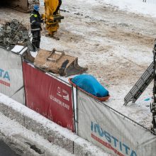 Baisi nelaimė Vilniuje: žuvo į labai gilią betonuotą duobę įkritęs žmogus