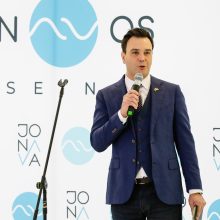 Jonavoje atidaromas naujas baseinas: pastatytas per rekordiškai trumpą laiką