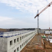 A. Anušauskas: trys kariniai miesteliai Lietuvoje statomi greičiau, nei buvo planuota 