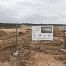 A. Anušauskas: trys kariniai miesteliai Lietuvoje statomi greičiau, nei buvo planuota 