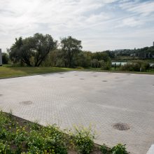 Jonavos gatvėje pastatyti didžiausi pagal pajėgumus paviršinių nuotekų valymo įrenginiai, kurių našumas – 2400 l/s. Penkiose lygiagrečiai einančiose linijose įmontuota dešimt paviršinių nuotekų surinkimo talpų.