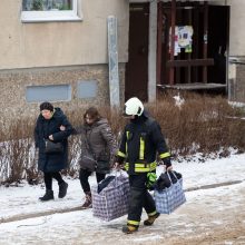 Policija pradėjo ikiteisminį tyrimą dėl gaisro Viršuliškių daugiabutyje