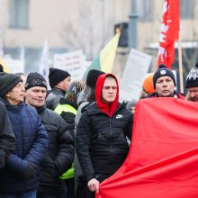 Po K. Navicko pasisakymo žemdirbiai ėmė skanduoti: „Gėda! Gėda!“