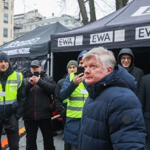 Po K. Navicko pasisakymo žemdirbiai ėmė skanduoti: „Gėda! Gėda!“