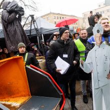 Po K. Navicko pasisakymo žemdirbiai ėmė skanduoti: „Gėda! Gėda!“