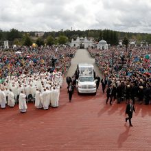 Popiežius Pranciškus: įmanoma kurti bendrystę esant skirtingumams