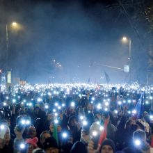 Vengrijoje protestuojančius parlamentarus išmetė iš valstybės transliuotojo būstinės