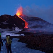 Išsiveržus Etnos ugnikalniui uždaryta aplinkinė oro erdvė