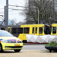 Nyderlanduose per šaudymą tramvajuje žuvo trys žmonės, policija suėmė įtariamąjį