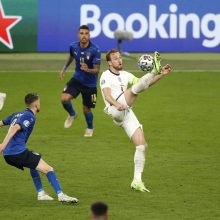 Europos futbolo sostą užėmė italai