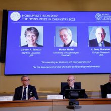 Nobelio chemijos premija atiteko trims mokslininkams už bioortogonalinės chemijos vystymą
