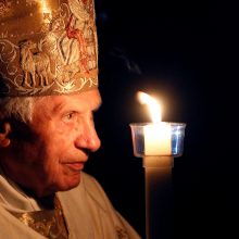 Benediktas XVI: popiežius, kuris pasitraukė