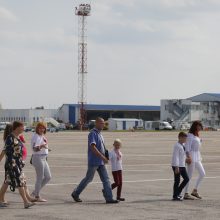 Rusijos ir Ukrainos lėktuvai paleidžiamus kalinius atskraidino į Maskvą ir Kijevą