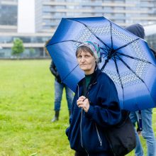 Šeimų sąjūdžio mitinge – ir Seimo nariai: protestuotojai piktinosi valdžios sprendimais