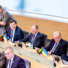 Opozicija grįžo dirbti į Seimo salę – tikisi daugiau geranoriškumo iš valdančiųjų