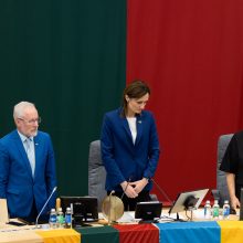 Seimo opozicinei Demokratų frakcijai vadovaus L. Savickas, Regionų – R. Tamašunienė