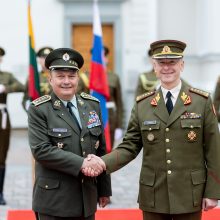Lietuvos ir Slovakijos kariuomenių vadai sutarė dėl artilerijos pajėgumų stiprinimo