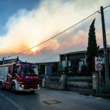 Toskanoje dėl didžiulio gaisro evakuoti šimtai žmonių