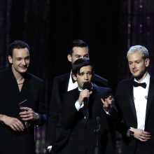Poproko grupė „The 1975“ susišlavė svarbius „Brit Awards“ apdovanojimus