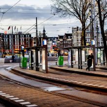 Nyderlanduose per šaudymą tramvajuje žuvo trys žmonės, policija suėmė įtariamąjį