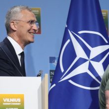 V. Zelenskis sako su NATO vadovu aptaręs grūdų koridoriaus blokavimo panaikinimą