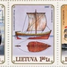 Bendras: 1997 m. išleistas pašto ženklas su Baltijos šalių laivais, tarp jų ir kurėnas.