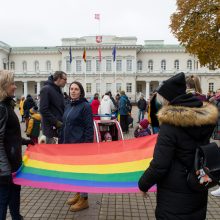 Prie Prezidentūros LGBT bendruomenę palaikė ir žinomi žmonės: žėrė kritiką valstybės vadovui