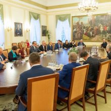 G. Nausėda su ES šalių ambasadoriais aptarė paramą Ukrainai, energijos kainų mažinimą