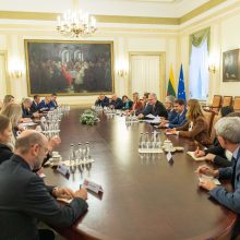 G. Nausėda su ES šalių ambasadoriais aptarė paramą Ukrainai, energijos kainų mažinimą