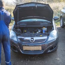 Po automobilio remonto toli nenuvažiavo – variklis sugedo atliekant techninę apžiūrą