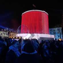 Kaunas plūsta į Rotušės aikštę: Kalėdų eglės įžiebimą lydės žinomų atlikėjų koncertas