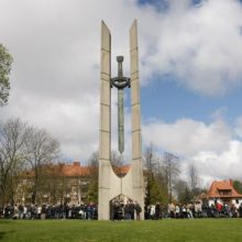 Skelbiami apklausos dėl memorialo Skulptūrų parke rezultatai