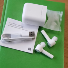 Belaidės ausinės „Xiaomi Mi AirDots Pro“: pigesnė „AirPods“ alternatyva?