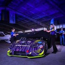 „Kan-Therm/Ringaudų servisas“ pristatė naująjį superautomobilį bei komandos sudėtį