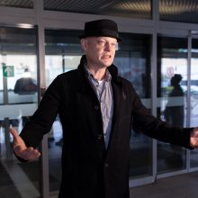 Iš riaušių prie Seimo bylos pasišalinusiam A. Lobovui panaikinta 500 eurų bauda