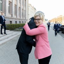 Premjerė: prie Lietuvos raginimo tirti Rusijos karo nusikaltimus Ukrainoje prisijungė per 40 šalių