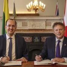 Lietuva su JK tariasi dėl skrydžių tarp Vilniaus ir Hitrou