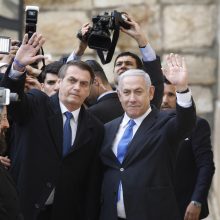 Brazilijos prezidentas su Izraelio premjeru apsilankė prie Raudų sienos Jeruzalėje