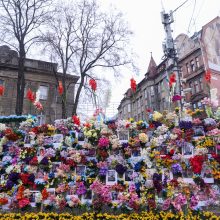 Lvivo centre esančiame monumente žuvusiems Ukrainoje – ir M. Kvedaravičiaus nuotrauka