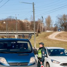 Neblaivūs prie vairo – ir užsieniečiai, ir krepšinio sirgaliai